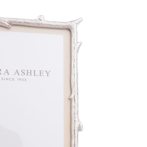 Laura Ashley Emmett Photo Frame Polished Nickel 4x6 Inch - Image 3